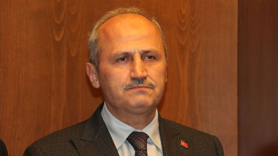 Eski bakan koronavirüse yakalandı