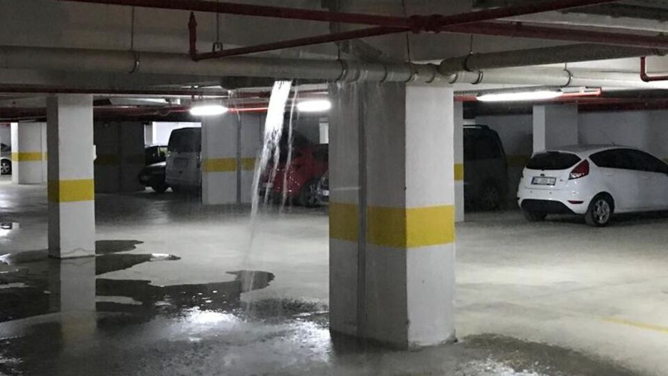 Bursa'da sağanak, hayatı felç etti