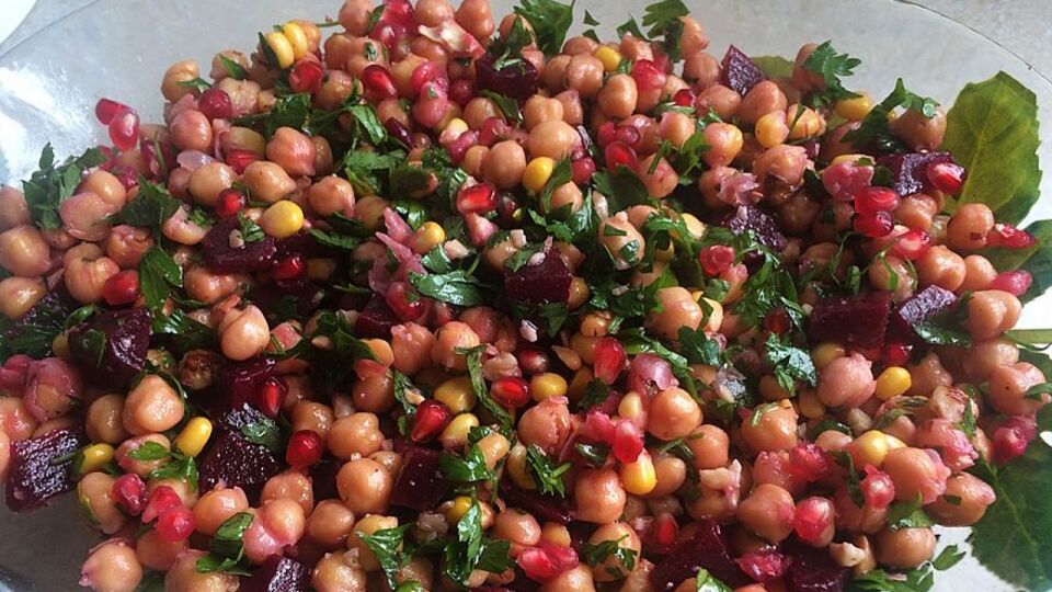 Nohut salatası tarifi ve malzemeleri