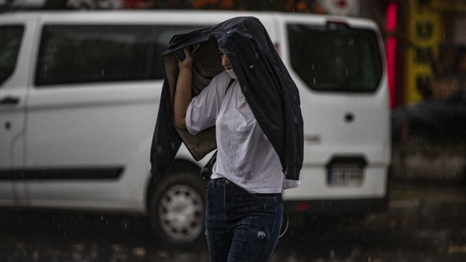 3 bölgede kuvvetli sağanak bekleniyor
