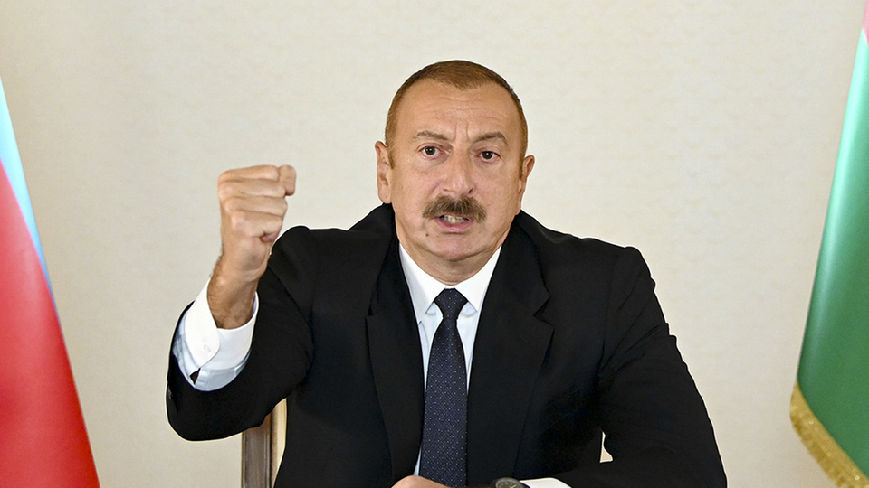 Aliyev'den kritik mesajlar!