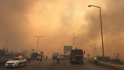Hatay'da orman yangını 3 ilçeye sıçradı
