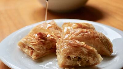 Eskişehir'in 40 katlı baklavası damak çatlatıyor