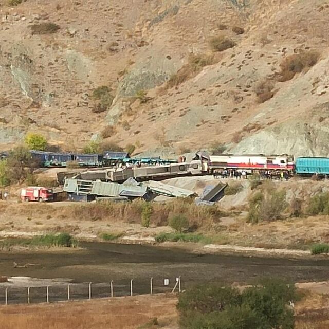 Ankara'da iki tren çarpıştı: 2 ölü!