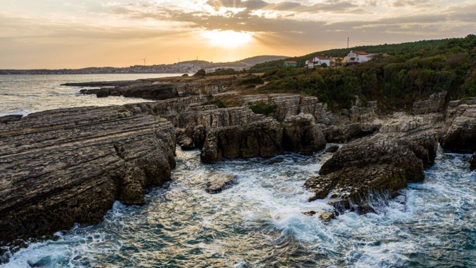 Türkiye güneşli, sıcaklık normal üstü
