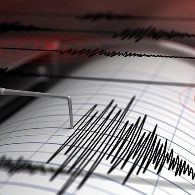 Ege açıklarında peş peşe 2 deprem