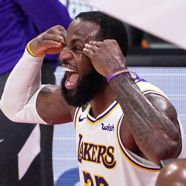 LeBron tarihe geçti