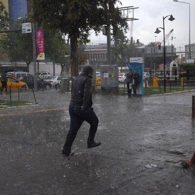 Meteoroloji bu kez Ege için uyardı! Sel, dolu, fırtına