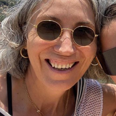 Anne-kız pozu