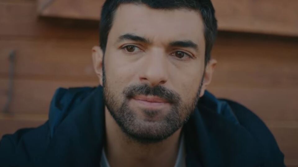 Engin Akyürek kimdir?