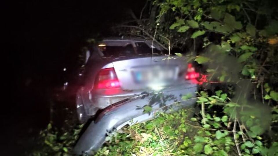 Otomobil ile kurtarıcı çarpıştı: 5 yaralı