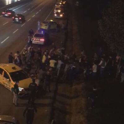 Polis havaya ateş açtı! Taksicilerin meydan kavgası!