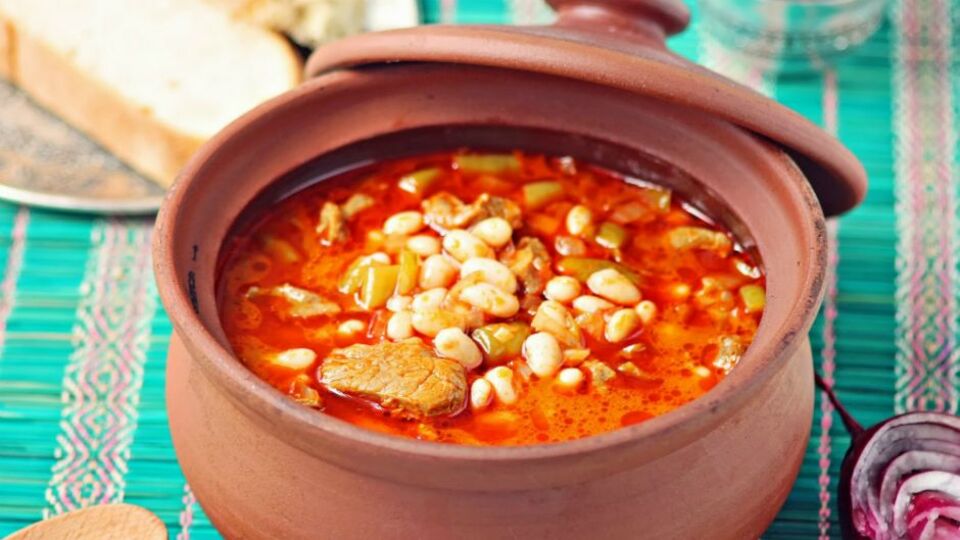 Güveçte kuru fasülye nasıl yapılır?