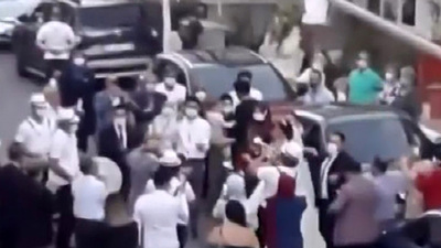 Bir düğünde daha tedbirler hiçe sayıldı