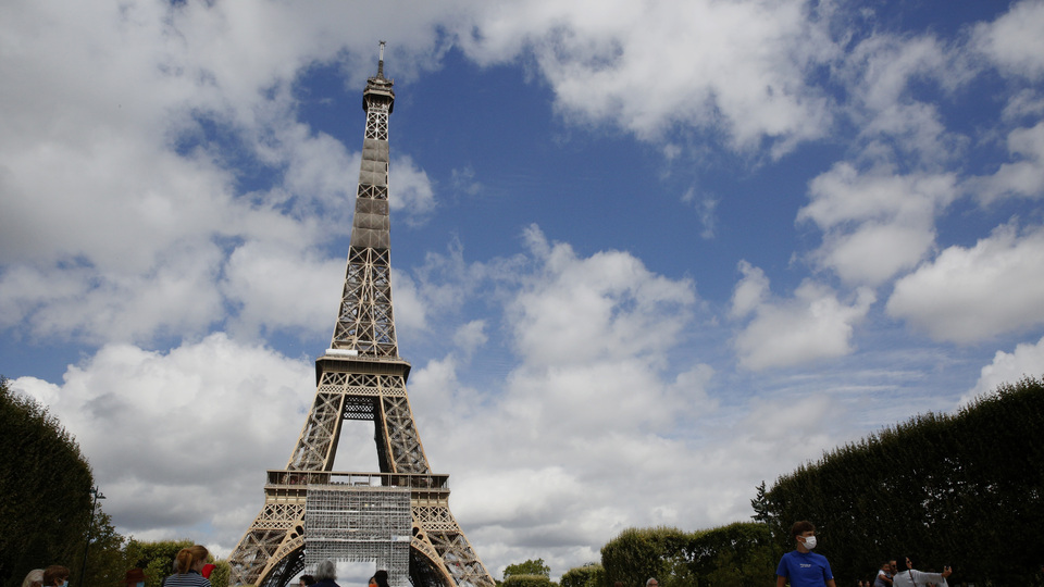 Fransa'da sokağa çıkma yasakları geri geldi!