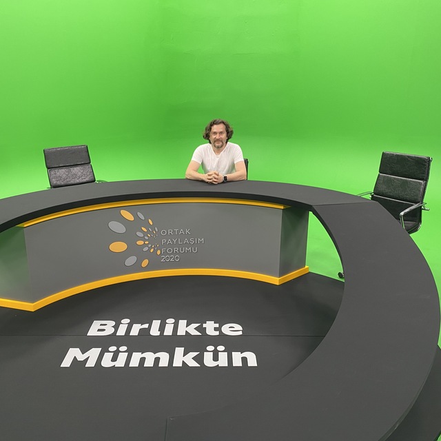 Bakanın koltuğuna oturduk!