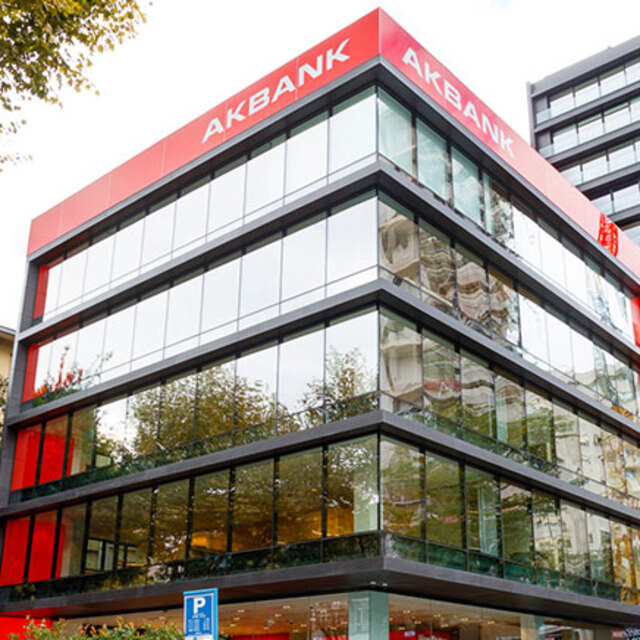 Akbank'tan 700 milyon dolarlık sendikasyon