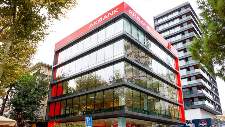 Akbank'tan 700 milyon dolarlık sendikasyon