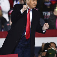 Amerikan Başkanı neden bu gay marşıyla dans ediyor