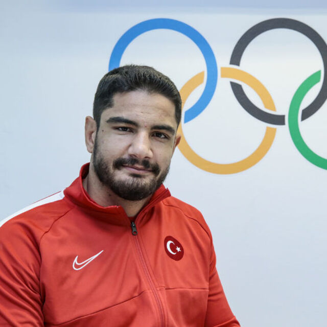 Taha Akgül'ün hedefi yine altın!