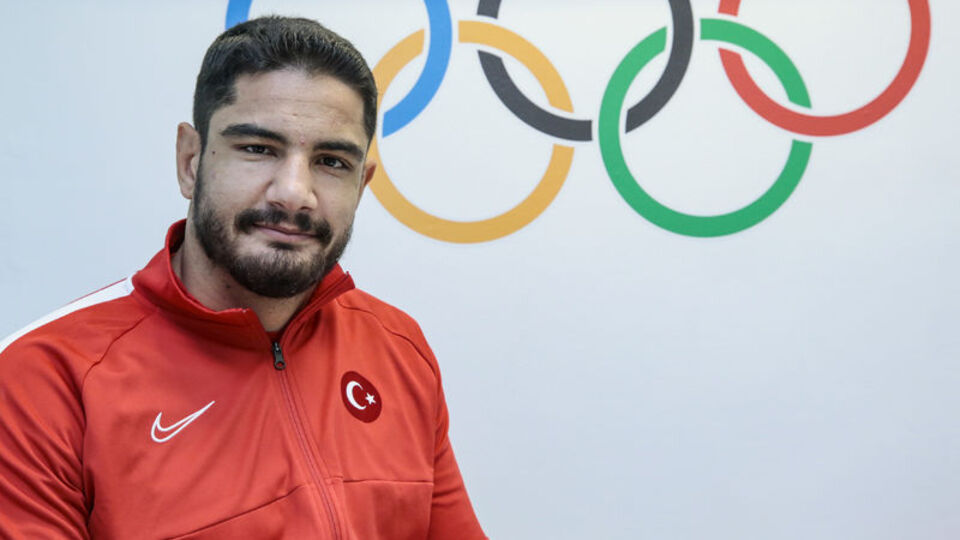 Taha Akgül'ün hedefi yine altın!