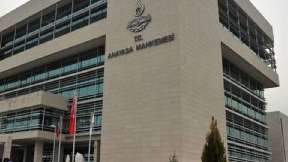 AYM'den "özel halk otobüsü" kararı