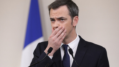 Fransa'da Sağlık Bakanı Veran ve eski Başbakan Phillippe'in evlerine polis baskını