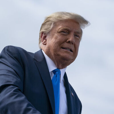 Trump'tan Biden'a 'kolunu kaldıramıyor' alayı