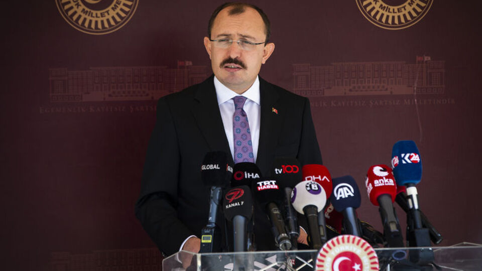 Yurt dışından döviz getirene vergi yok