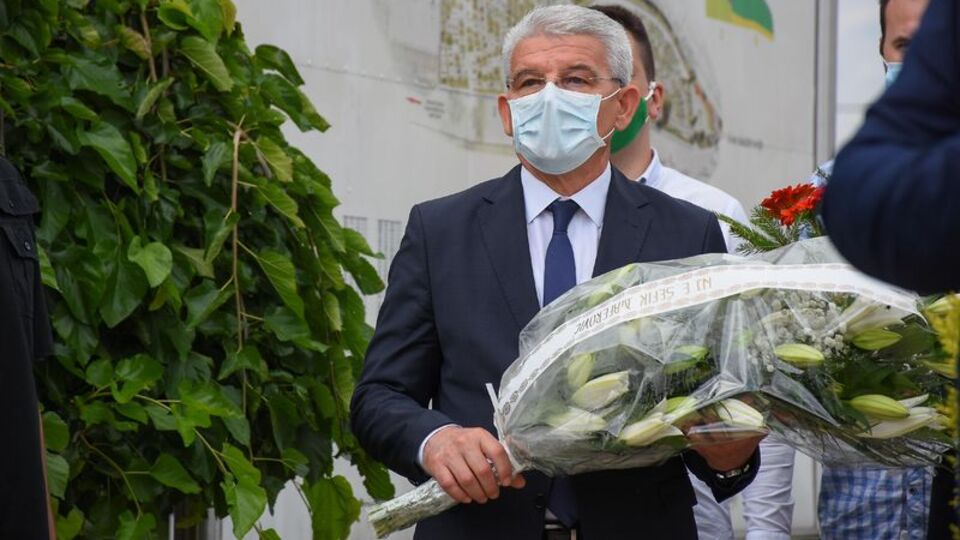 Boşnak lider İzetbegoviç pozitif çıktı!