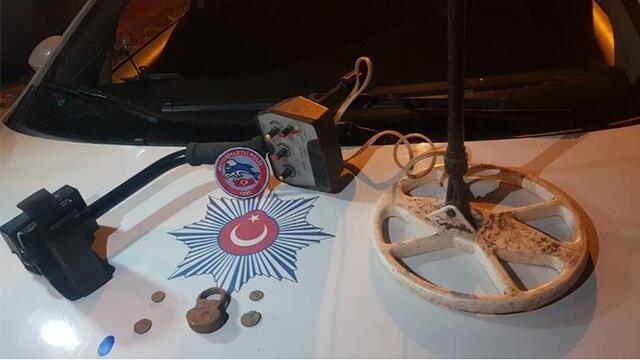 Bursa'da Bizans dönemine ait sikkeler ele geçirildi