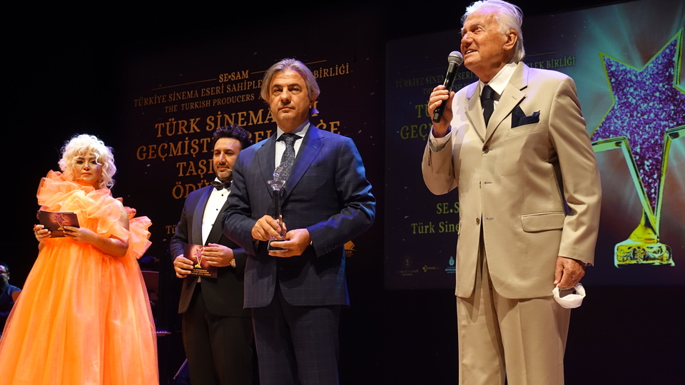 'Saygı duruşunu hak ediyorlar'