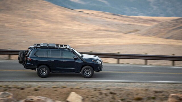 Kadın pilotlarla ralliye katılıyor