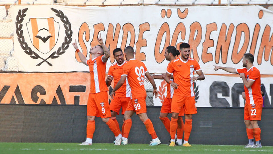 7 gollü maçta kazanan Adanaspor!