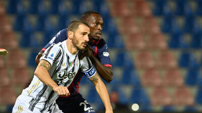 Juventus, Crotone ile berabere kaldı