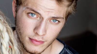 Burak Tozparan kimdir?