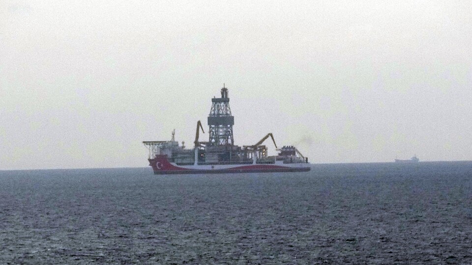 Çanakkale açıklarına ulaştı