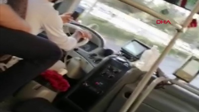 Otobüs şoföründen akılalmaz hareket!