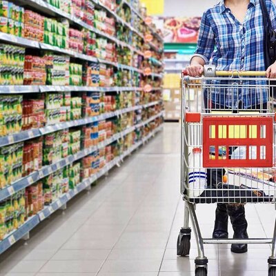 500 marketi satın aldı