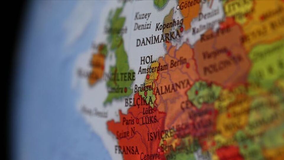 Hollanda Endonezya'da işlediği suçlar için tazminat ödeyecek