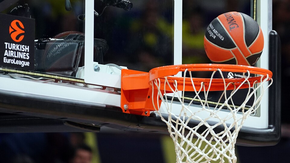 Efes'in maçına korona engeli!
