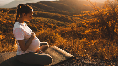 Hamilelere iyi gelecek 7 duruş şekli