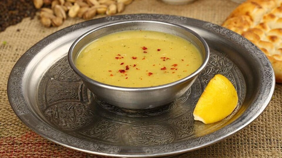 Sade Mercimek Çorbası Nasıl Yapılır?