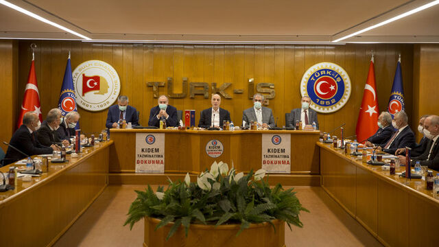 TÜRK-İŞ'ten istihdam paketi eleştirisi