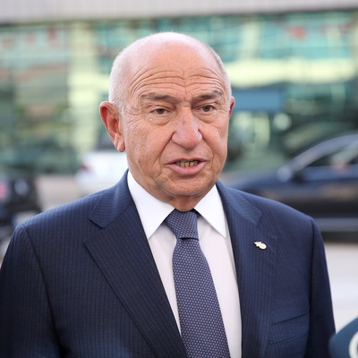 Özdemir'den yayıncı kuruluş açıklaması: Henüz anlaşamadık!