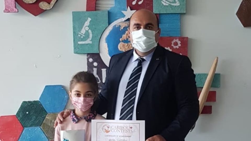 Matematik yarışmasında dünya birincileri arasında yer aldı