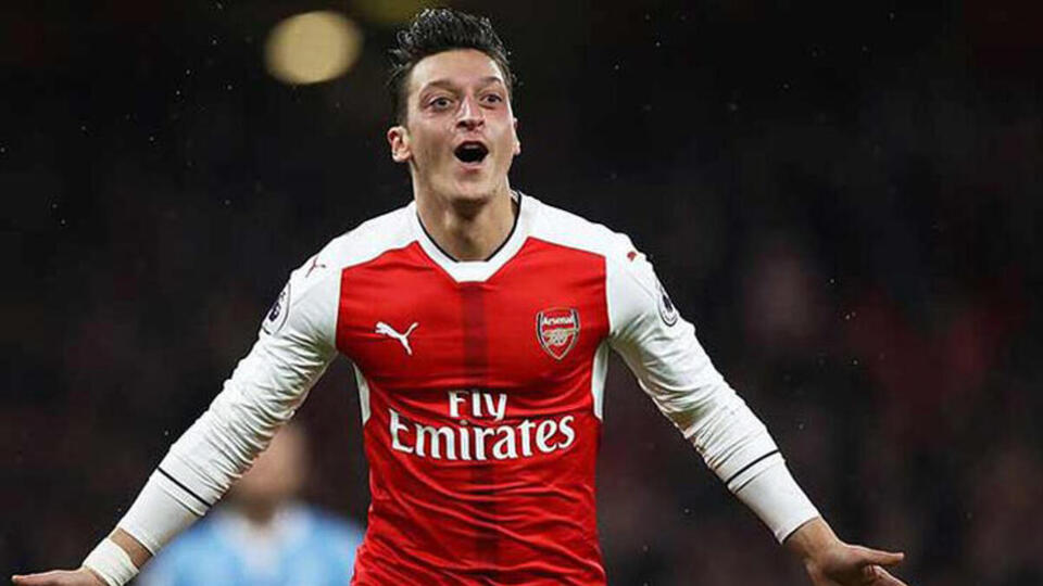 Mesut Özil kimdir?