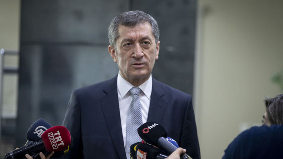 Bakan Selçuk paylaştı: Bu artık bir rica değil