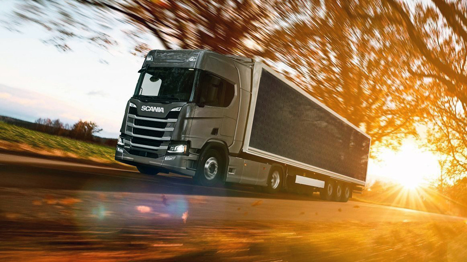 Kamyonu güneşten şarj edecek