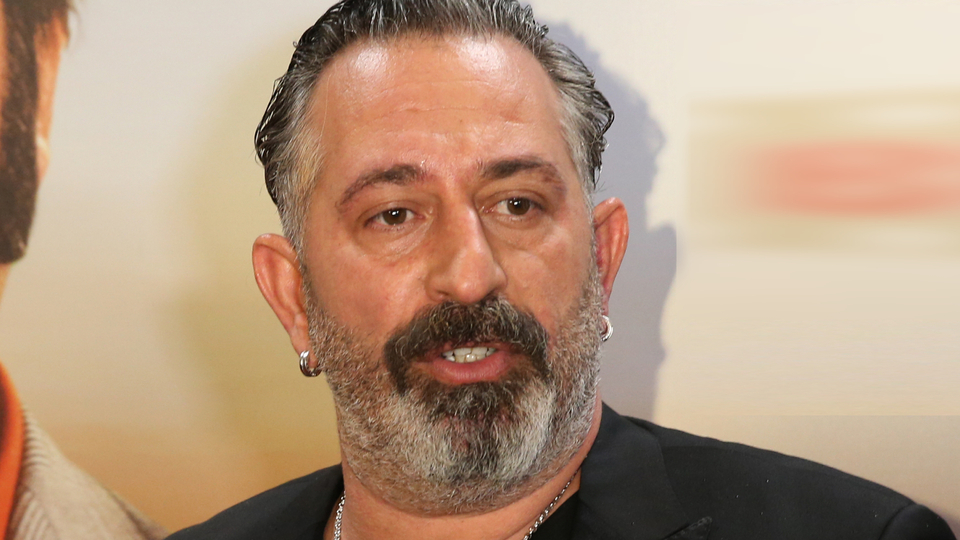 Cem Yılmaz: Bütün sırrı bozdun!